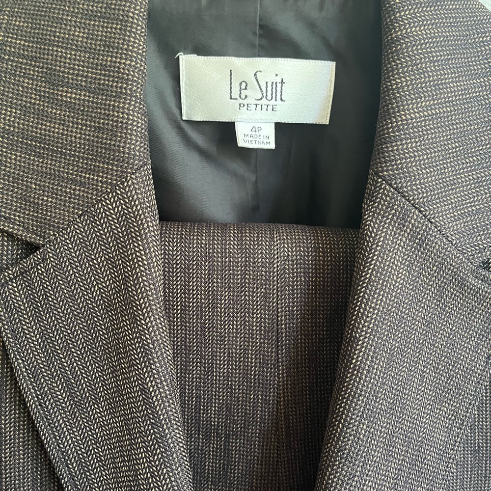 LE SUIT Brown 2pc Pantsuit Set Size 4 Lightweight Summer/fall Workwear